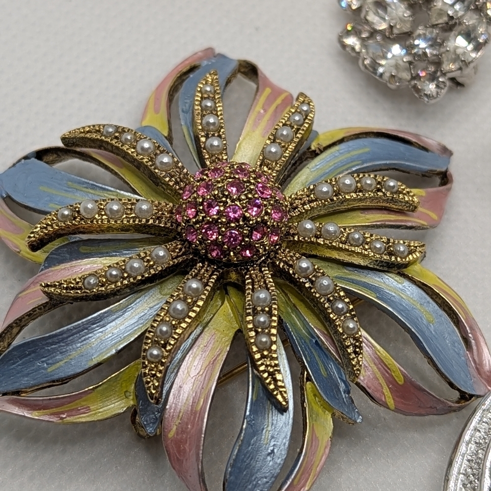 ✨ Stunning Vintage Brooch Collection – Timeless Elegance ✨ - Picture 2 of 7